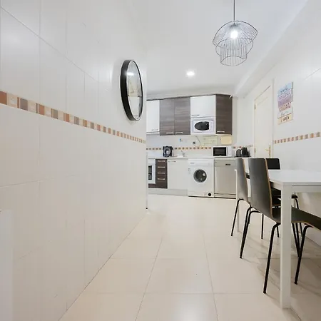 Zazpikaleak By Staynnapartments ビルバオ